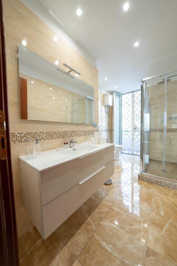 Chiaia Apartment San Pasquale By Dimorra Napoli Eksteriør billede