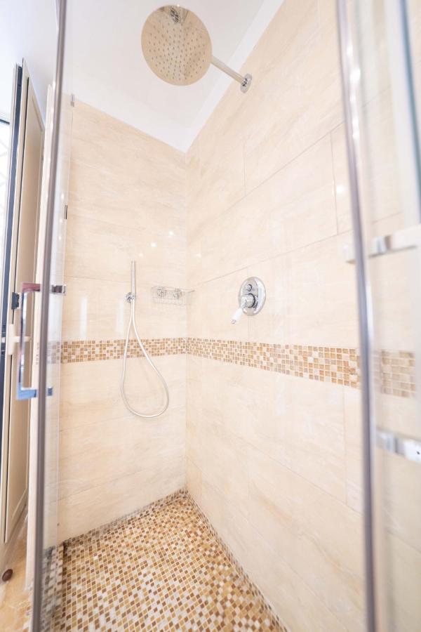 Chiaia Apartment San Pasquale By Dimorra Napoli Eksteriør billede