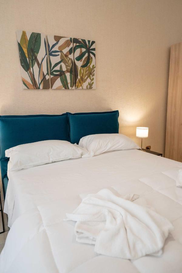 Chiaia Apartment San Pasquale By Dimorra Napoli Eksteriør billede